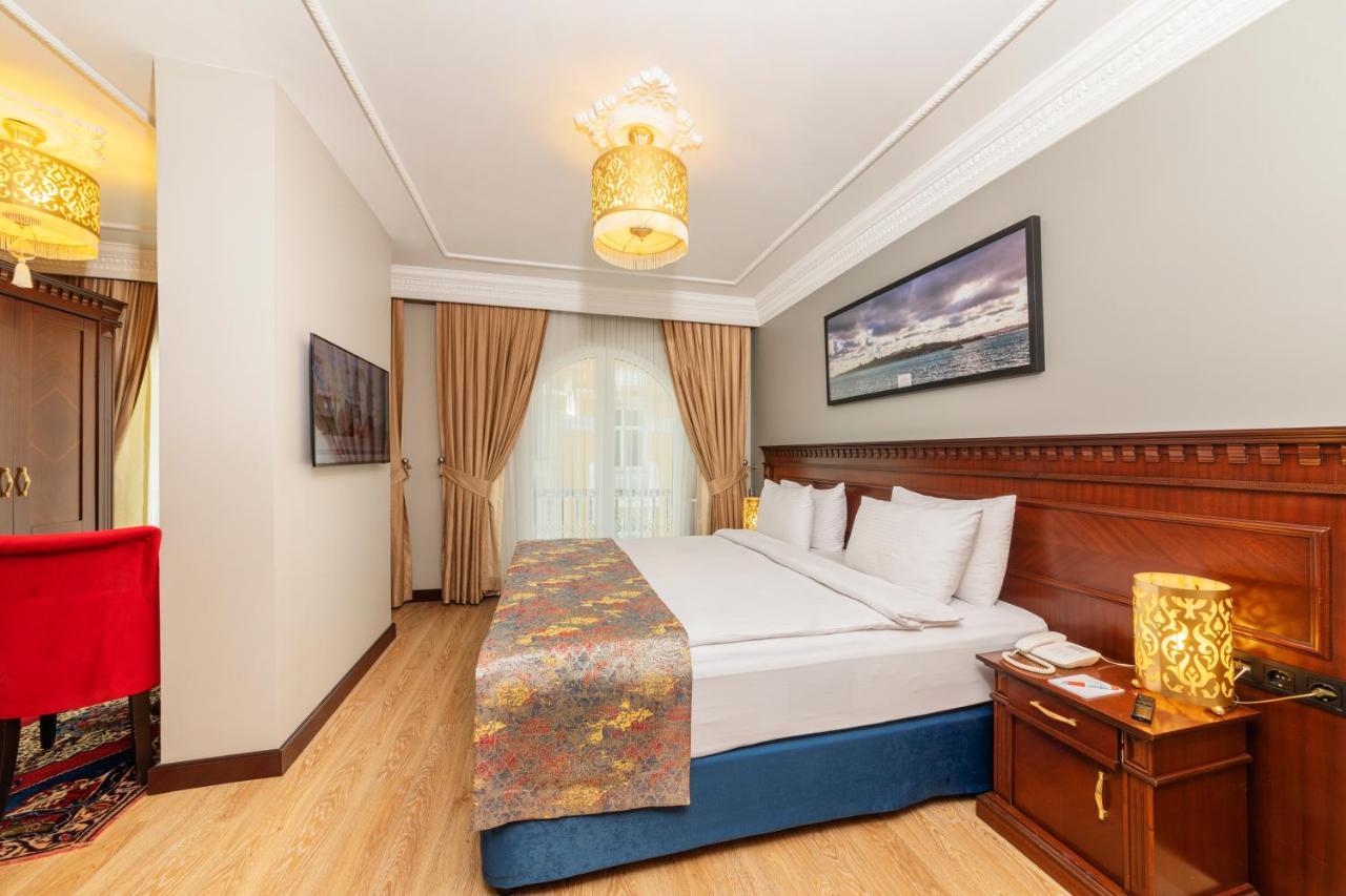 The Magnaura Palace Hotel Istanboel Buitenkant foto
