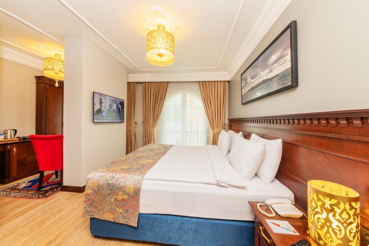 The Magnaura Palace Hotel Istanboel Buitenkant foto